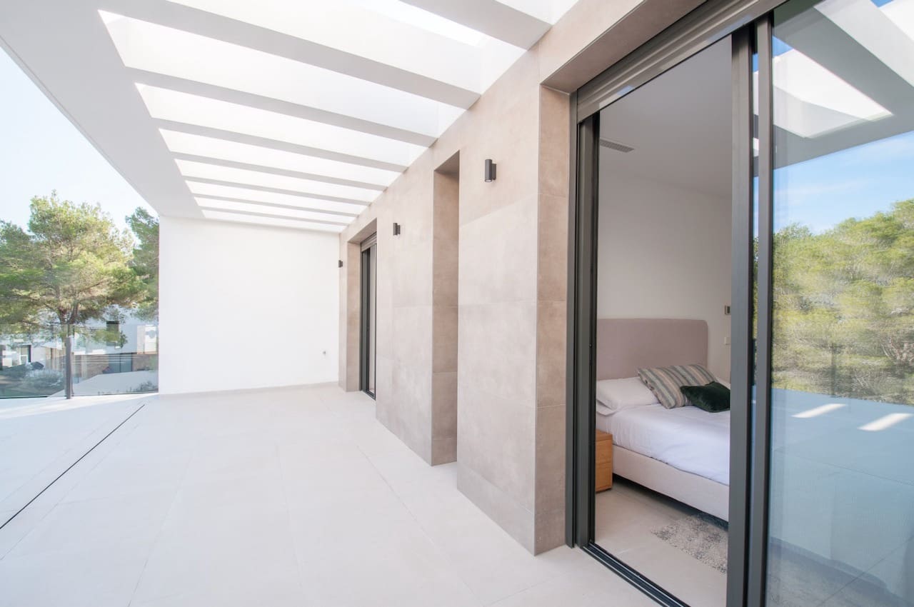 4 bedroom Villa for sale in Moraira with pool garage - € 1,499,000 (Ref: 8187265)