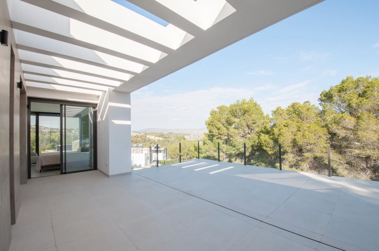 4 bedroom Villa for sale in Moraira with pool garage - € 1,499,000 (Ref: 8187265)