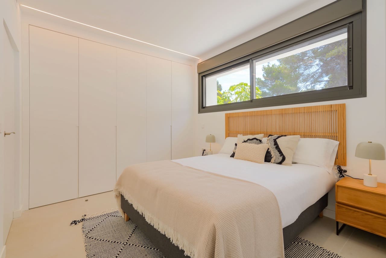 4 bedroom Villa for sale in Moraira with pool garage - € 1,499,000 (Ref: 8187265)