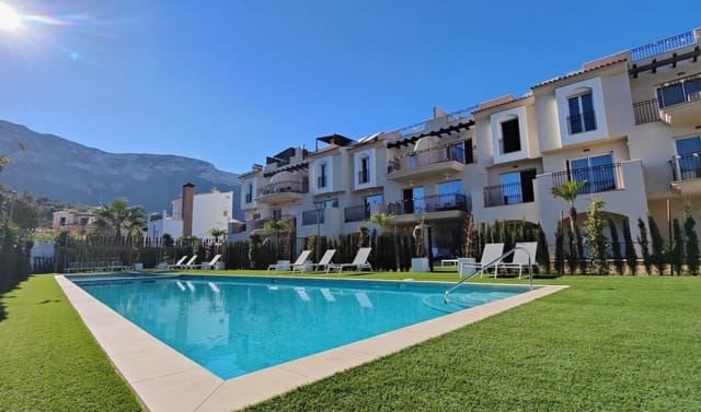 2 quarto Penthouse para venda em Dénia com piscina - 381 000 € (Ref: 8249400)