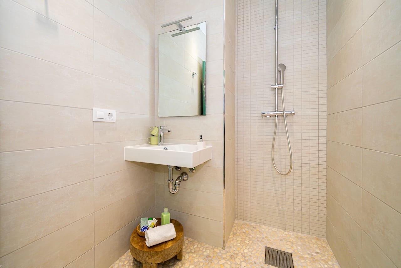 7 bedroom Villa for sale in Benissa with pool - € 1,350,000 (Ref: 8304261)