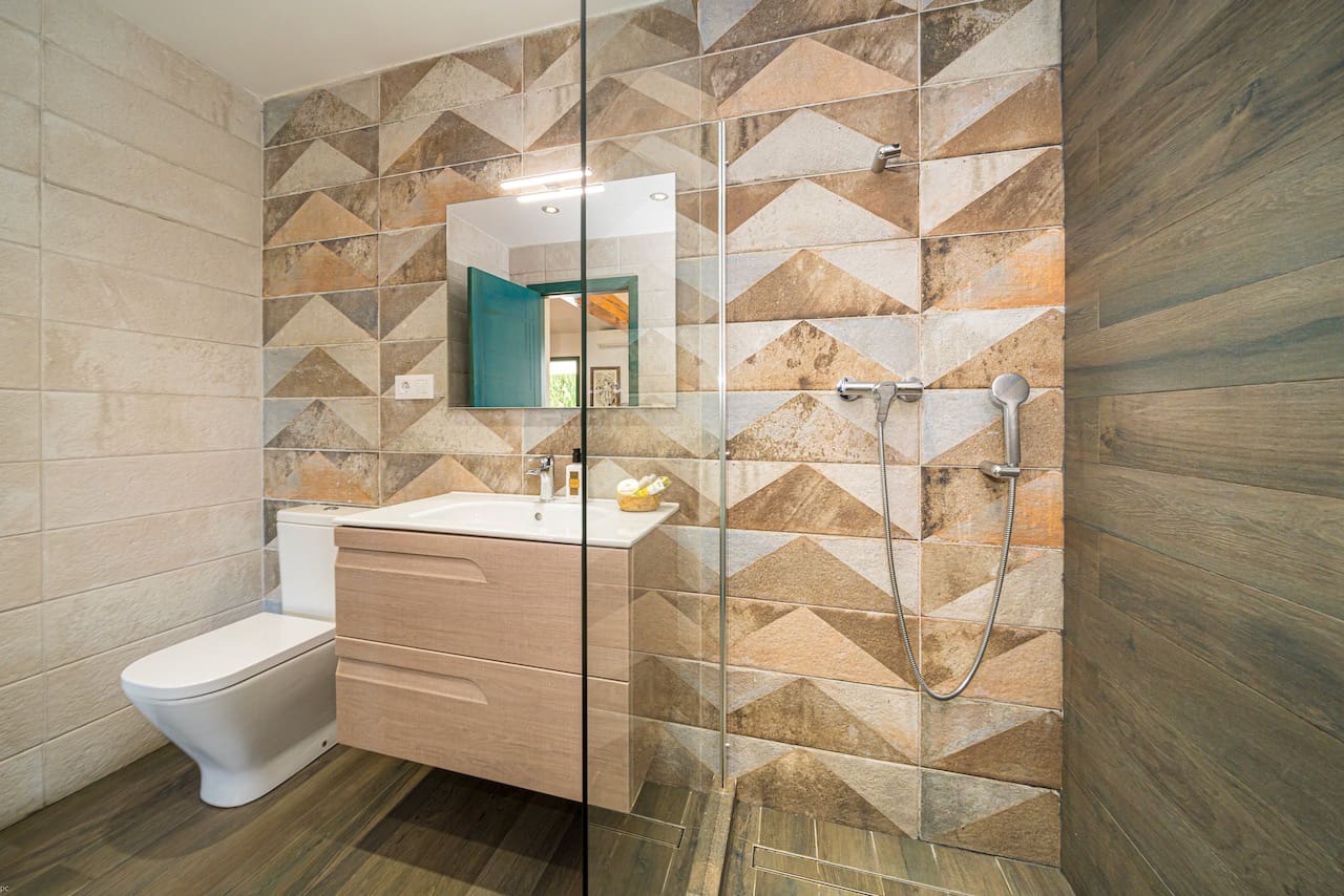 7 bedroom Villa for sale in Benissa with pool - € 1,350,000 (Ref: 8304261)