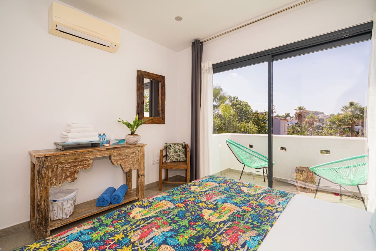 7 bedroom Villa for sale in Benissa with pool - € 1,350,000 (Ref: 8304261)