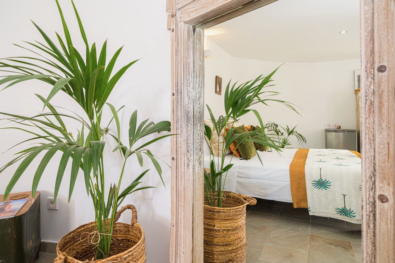 7 bedroom Villa for sale in Benissa with pool - € 1,350,000 (Ref: 8304261)