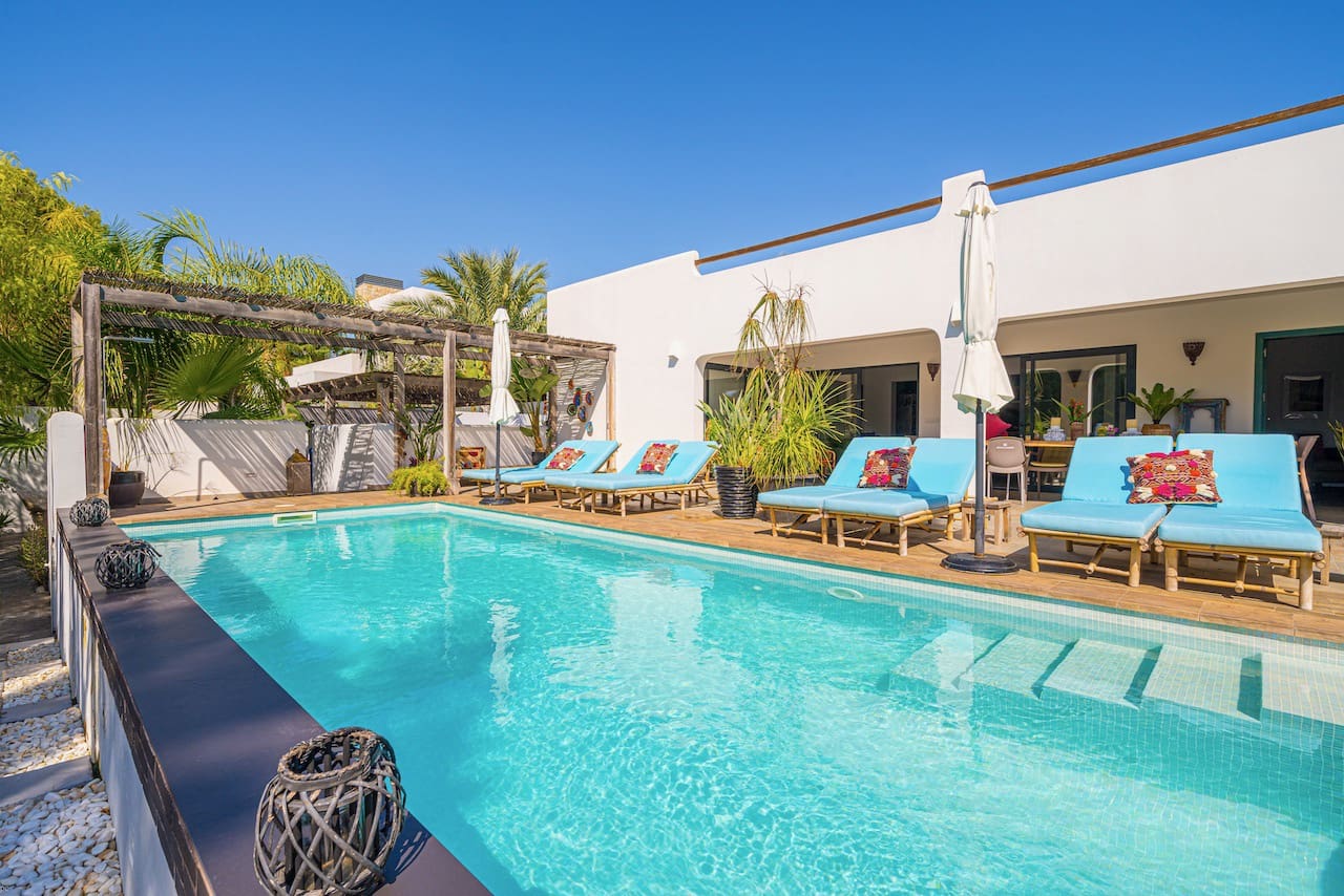 7 bedroom Villa for sale in Benissa with pool - € 1,350,000 (Ref: 8304261)