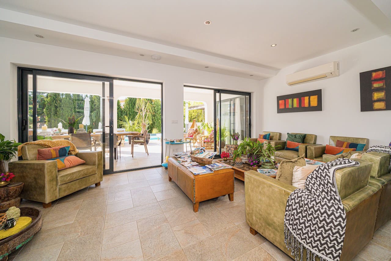 7 bedroom Villa for sale in Benissa with pool - € 1,350,000 (Ref: 8304261)