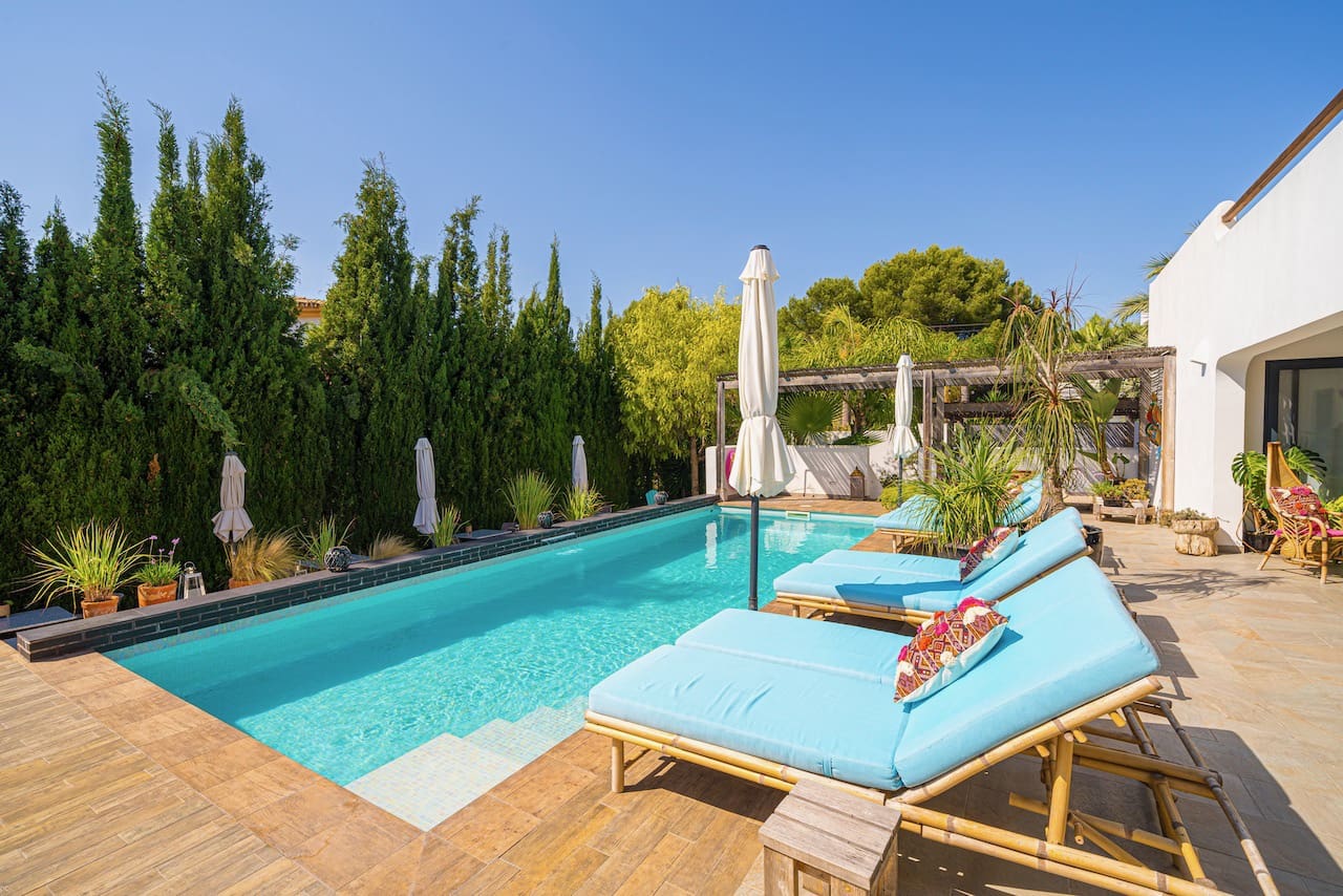 7 bedroom Villa for sale in Benissa with pool - € 1,350,000 (Ref: 8304261)