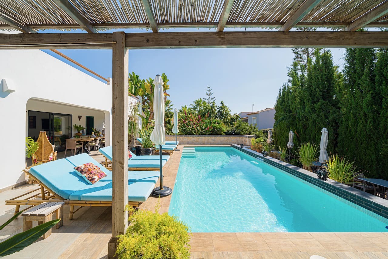 7 bedroom Villa for sale in Benissa with pool - € 1,350,000 (Ref: 8304261)