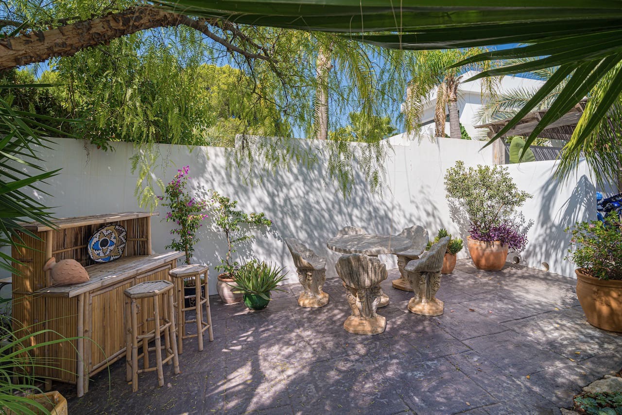 7 bedroom Villa for sale in Benissa with pool - € 1,350,000 (Ref: 8304261)