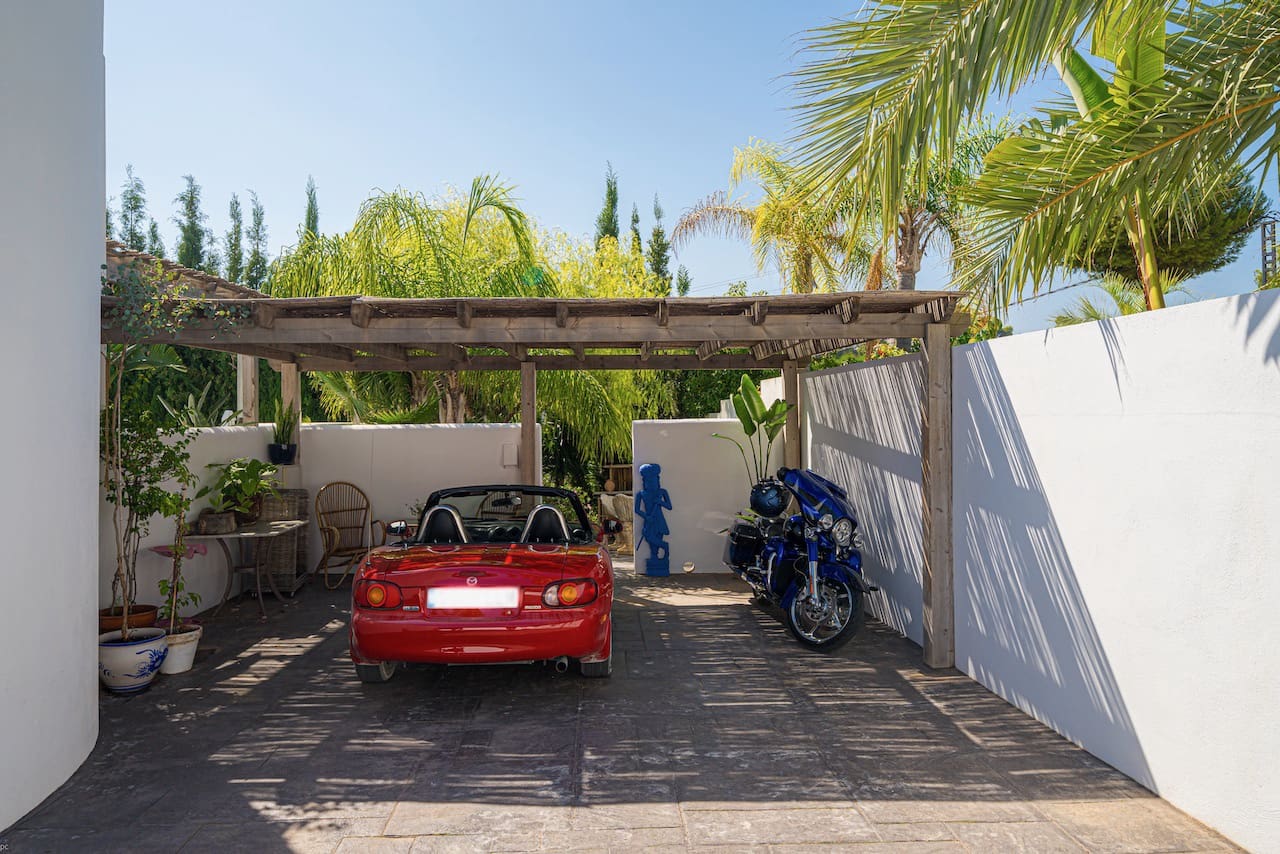 7 bedroom Villa for sale in Benissa with pool - € 1,350,000 (Ref: 8304261)