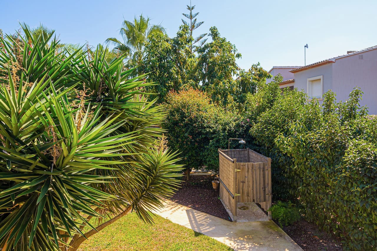 7 bedroom Villa for sale in Benissa with pool - € 1,350,000 (Ref: 8304261)