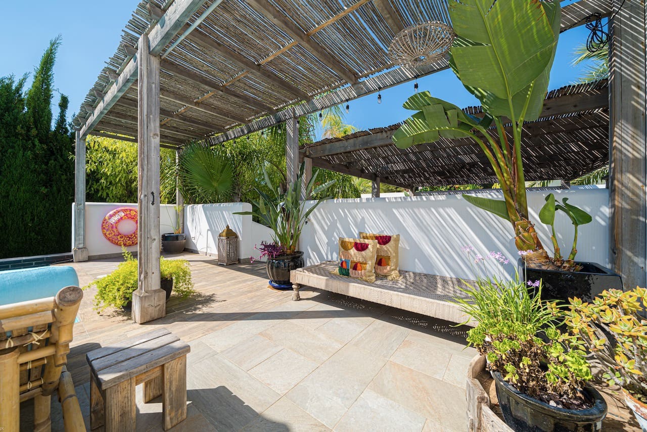 7 bedroom Villa for sale in Benissa with pool - € 1,350,000 (Ref: 8304261)