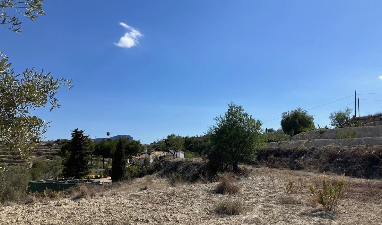 Finca/Country House for sale in Benissa - € 199,000 (Ref: 8314885)