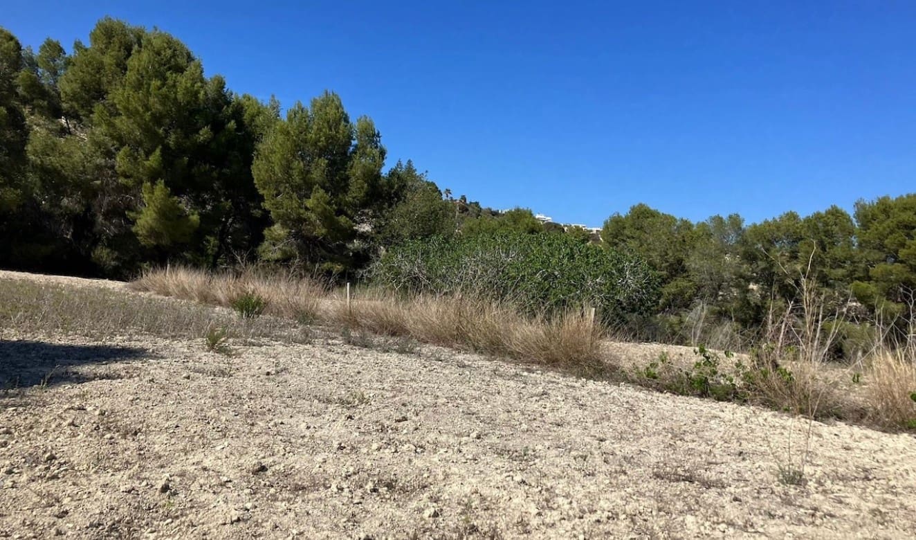 Finca/Country House for sale in Benissa - € 199,000 (Ref: 8314885)