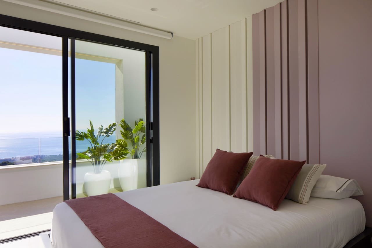 4 bedroom Villa for sale in Altea with pool garage - € 2,135,000 (Ref: 8481423)