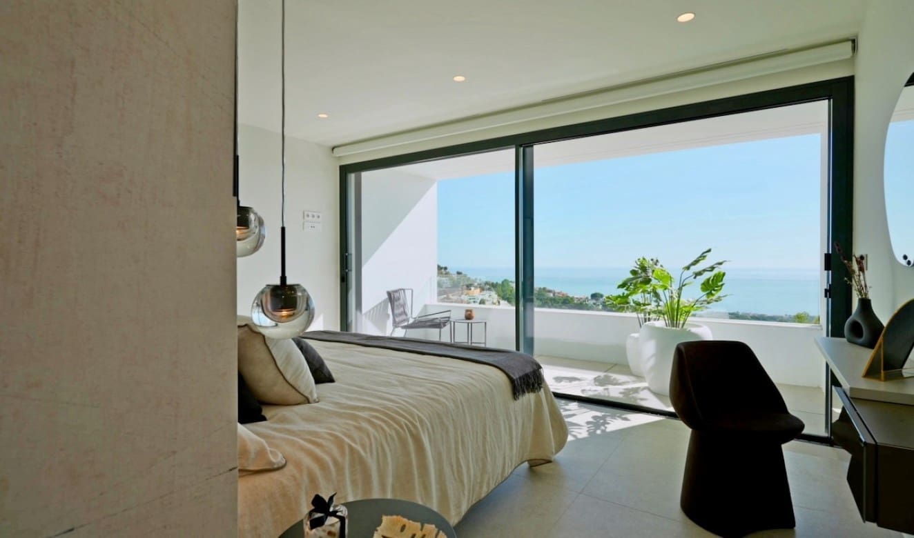 4 bedroom Villa for sale in Altea with pool garage - € 2,135,000 (Ref: 8481423)