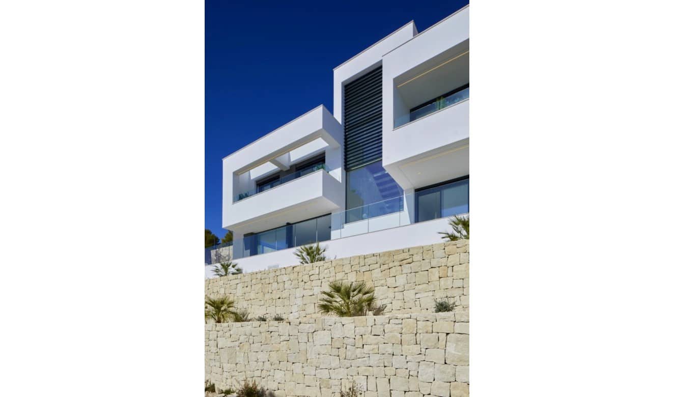 4 bedroom Villa for sale in Altea with pool garage - € 2,135,000 (Ref: 8481423)