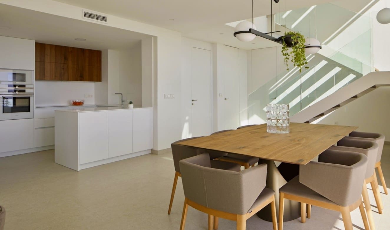 4 bedroom Villa for sale in Altea with pool garage - € 2,135,000 (Ref: 8481423)