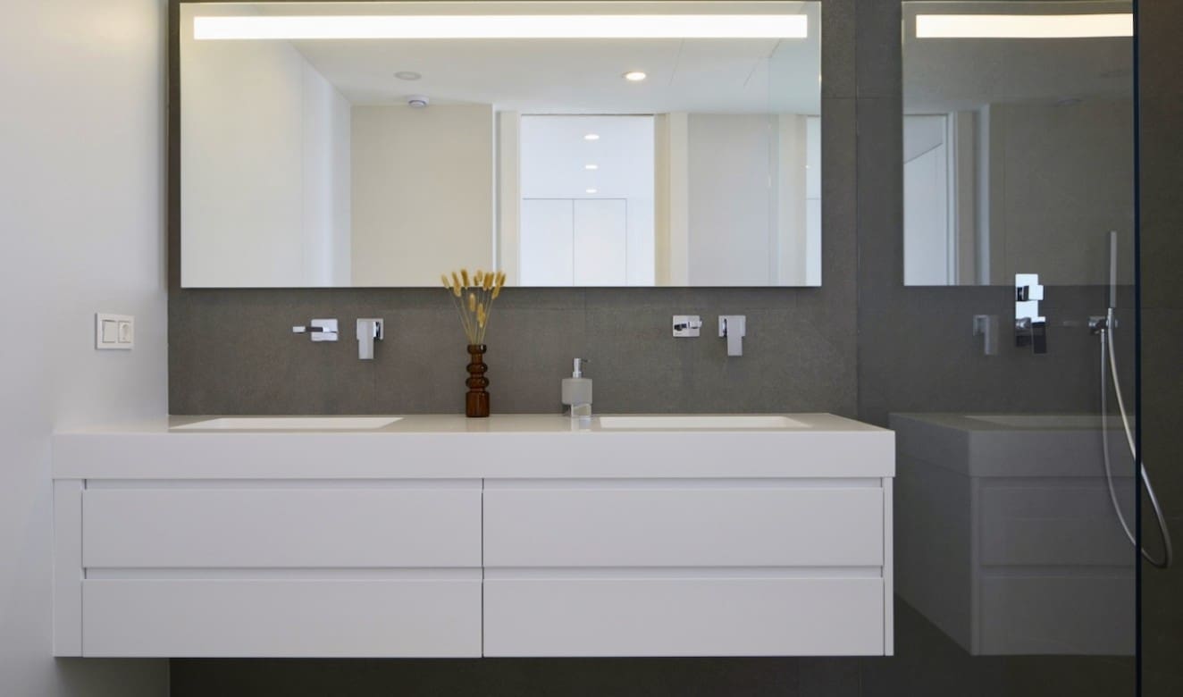 4 bedroom Villa for sale in Altea with pool garage - € 2,135,000 (Ref: 8481423)