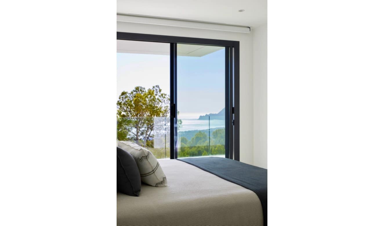 4 bedroom Villa for sale in Altea with pool garage - € 2,135,000 (Ref: 8481423)