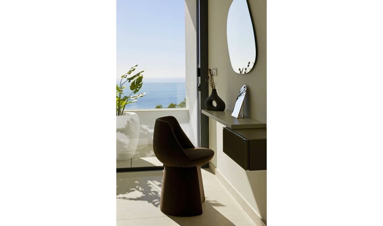 4 bedroom Villa for sale in Altea with pool garage - € 2,135,000 (Ref: 8481423)