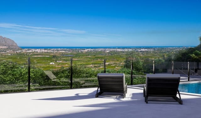 Chalet de 3 habitaciones en Monte Solana, Pedreguer en venta con piscina - 529.000 € (Ref: 8509233)