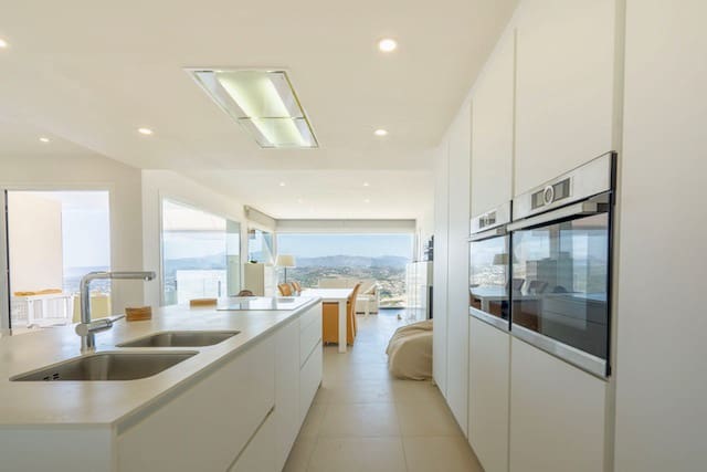 2 bedroom Villa for sale in Cumbre del Sol with pool - € 875,000 (Ref: 8553017)