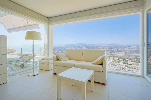 2 bedroom Villa for sale in Cumbre del Sol with pool - € 875,000 (Ref: 8553017)