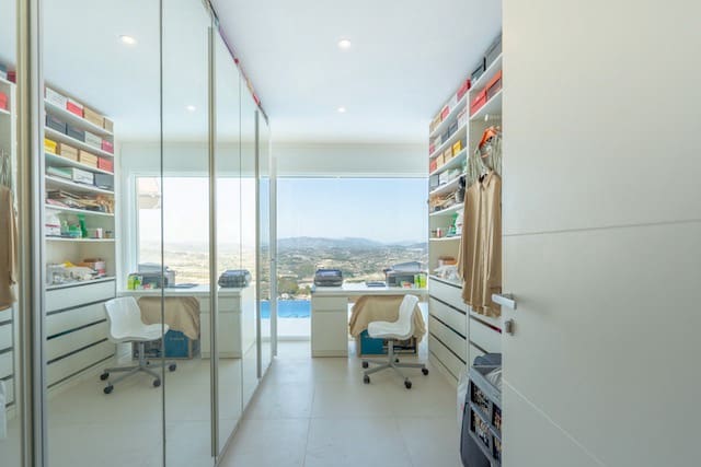 2 bedroom Villa for sale in Cumbre del Sol with pool - € 875,000 (Ref: 8553017)