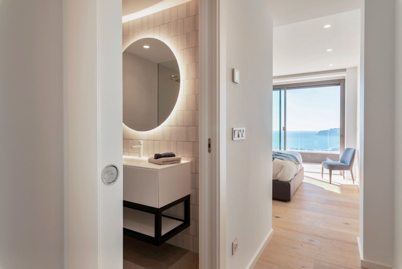 4 slaapkamer Villa te koop in Cumbre del Sol met zwembad - € 2.950.000 (Ref: 8555730)