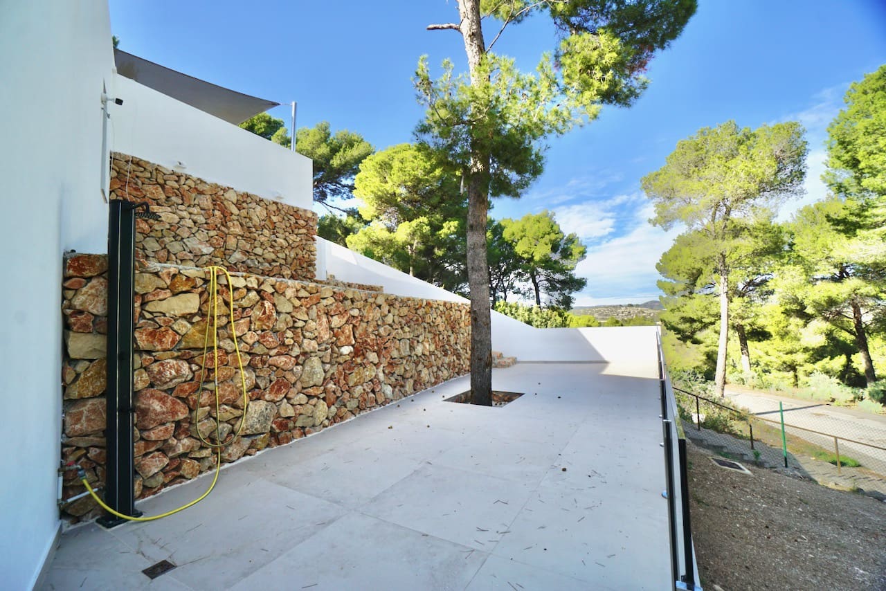3 bedroom Villa for sale in Moraira with pool - € 690,000 (Ref: 8560724)