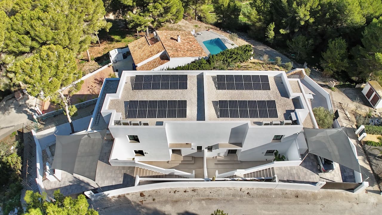 3 bedroom Villa for sale in Moraira with pool - € 690,000 (Ref: 8560724)