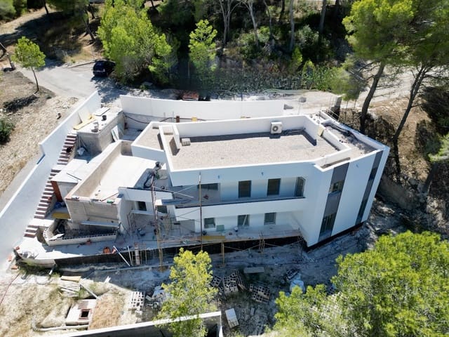 3 soveværelse Villa til salg i Moraira, Teulada-Moraira med swimmingpool - € 1.095.000 (Ref: 8560725)