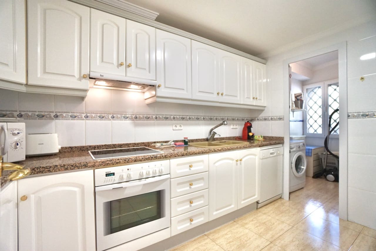 2 soveværelse Lejlighed til salg i Moraira med swimmingpool garage - € 741.000 (Ref: 8584165)