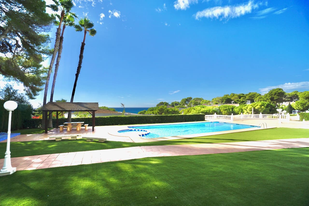 2 soveværelse Lejlighed til salg i Moraira med swimmingpool garage - € 741.000 (Ref: 8584165)