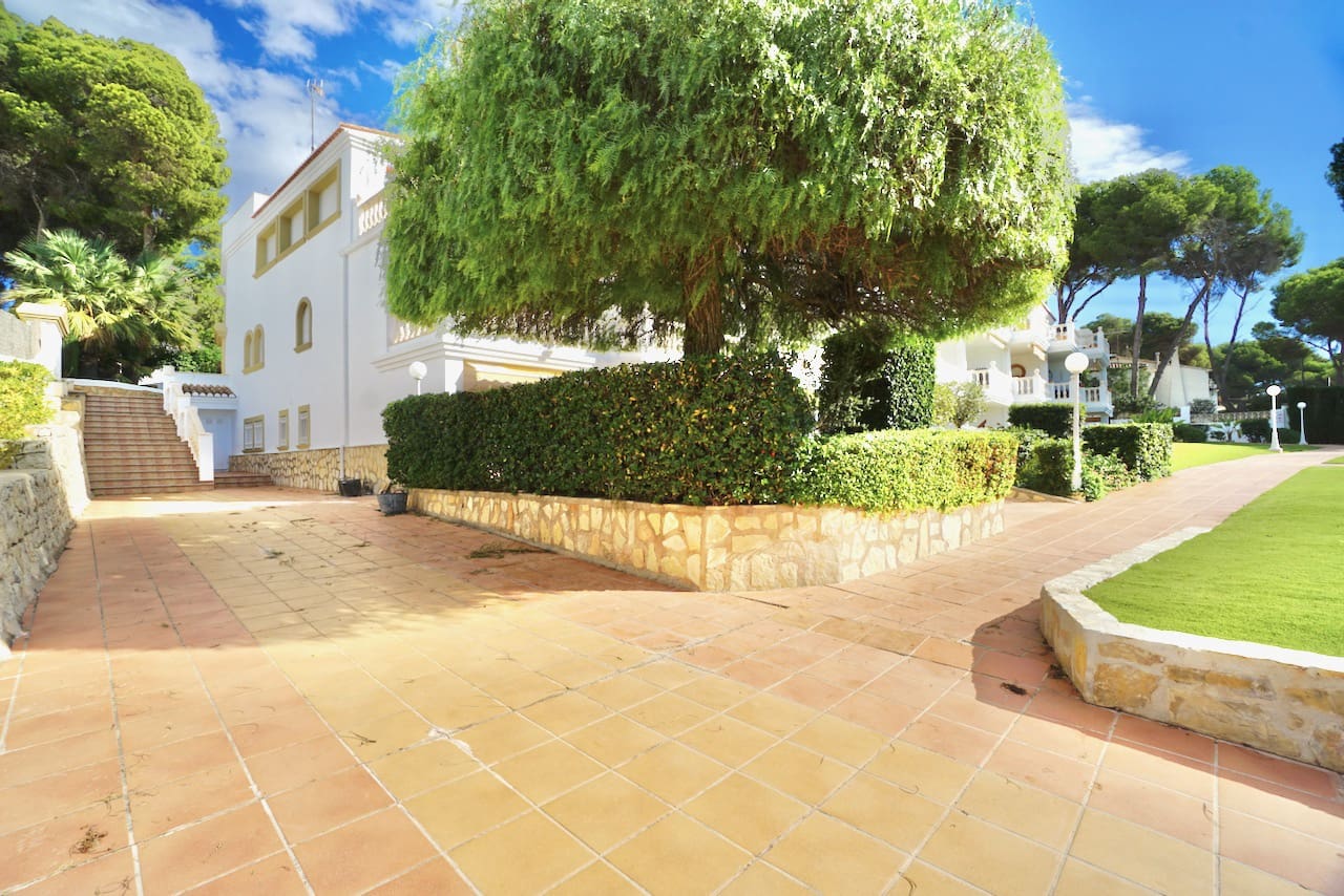 2 soveværelse Lejlighed til salg i Moraira med swimmingpool garage - € 741.000 (Ref: 8584165)