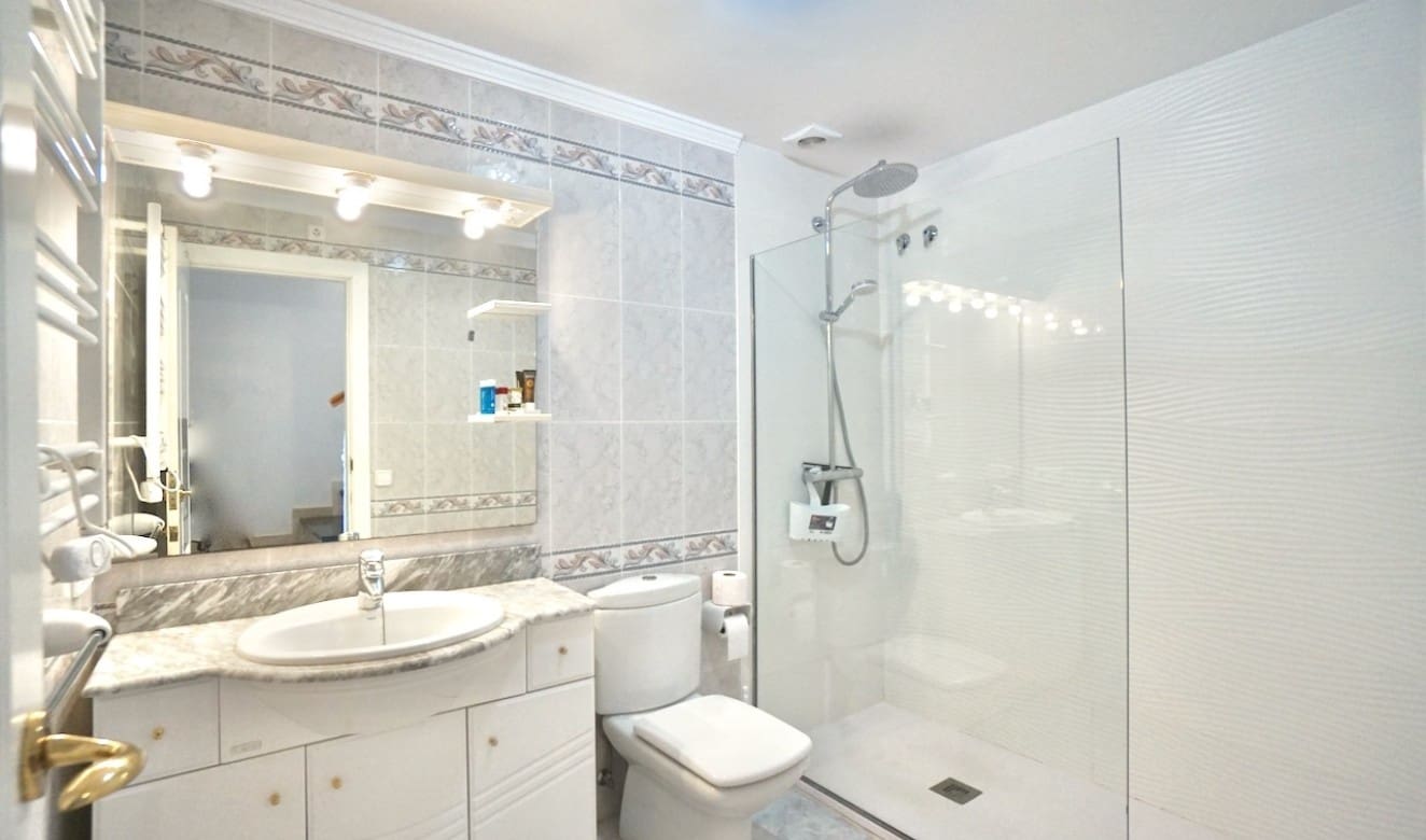 2 quarto Apartamento para venda em Moraira com piscina garagem - 741 000 € (Ref: 8584165)