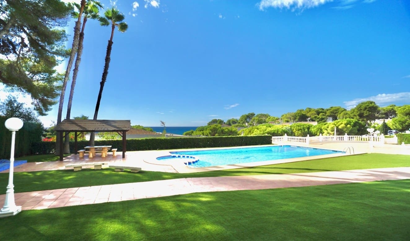 2 quarto Apartamento para venda em Moraira com piscina garagem - 741 000 € (Ref: 8584165)