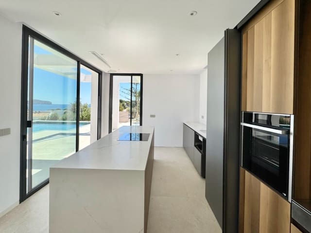 4 slaapkamer Villa te koop in Benissa met zwembad - € 3.195.000 (Ref: 8627607)