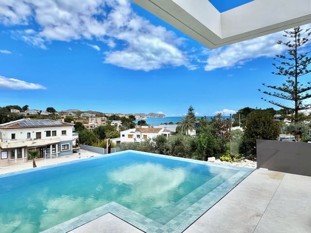 4 slaapkamer Villa te koop in Benissa met zwembad - € 3.195.000 (Ref: 8627607)