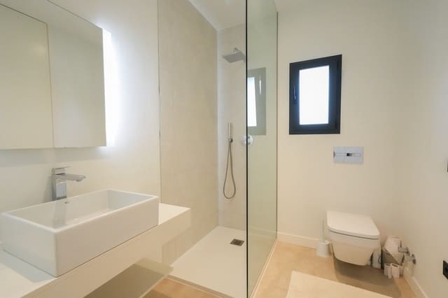 4 makuuhuone Huvila myytävänä paikassa Benissa mukana uima-altaan 
autotalli - 1 730 000 € (Ref: 8697443)