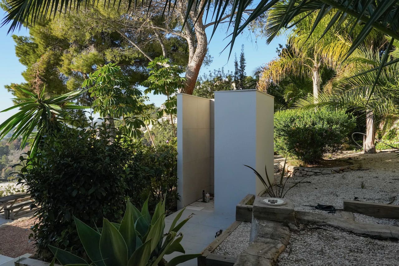 4 makuuhuone Huvila myytävänä paikassa Benissa mukana uima-altaan 
autotalli - 1 730 000 € (Ref: 8697443)