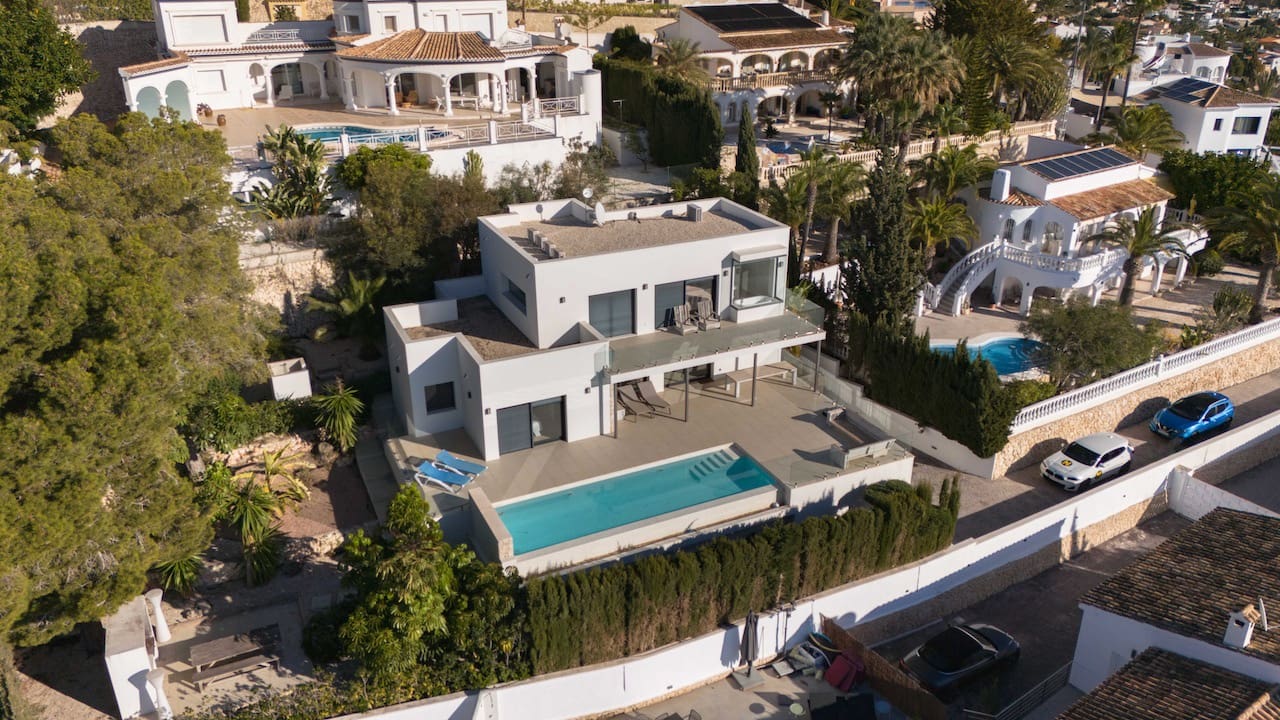 4 makuuhuone Huvila myytävänä paikassa Benissa mukana uima-altaan 
autotalli - 1 730 000 € (Ref: 8697443)