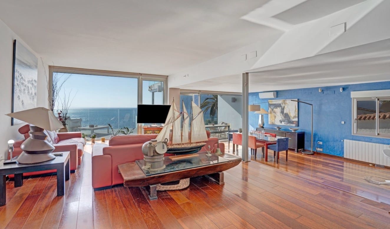 3 bedroom Villa for sale in Benissa with garage - € 1,500,000 (Ref: 8800123)