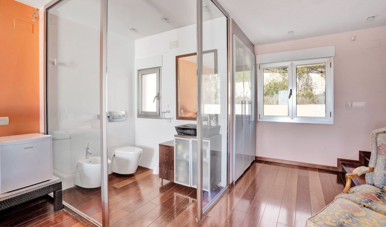 3 bedroom Villa for sale in Benissa with garage - € 1,500,000 (Ref: 8800123)