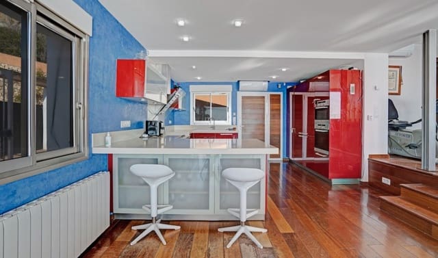 3 sovrum Villa till salu i Benissa med garage - 1 500 000 € (Ref: 8800123)