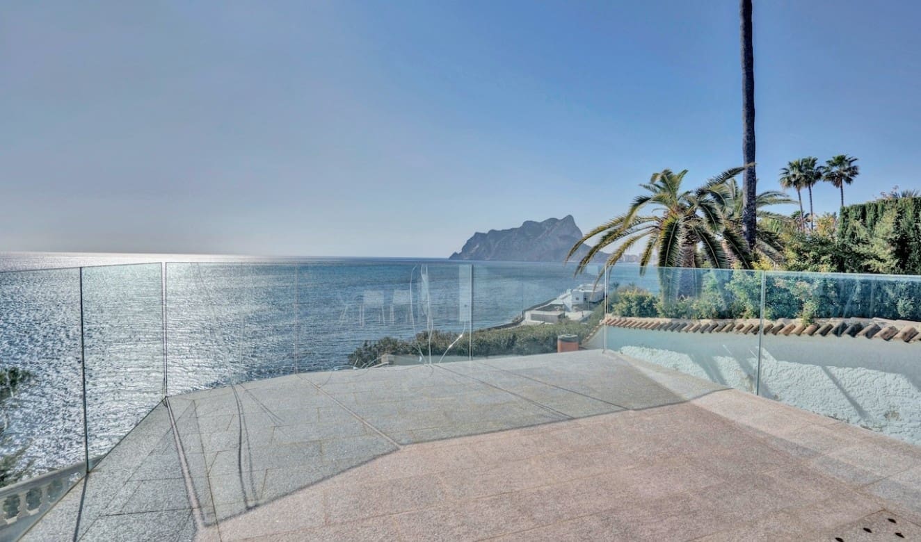 3 bedroom Villa for sale in Benissa with garage - € 1,500,000 (Ref: 8800123)