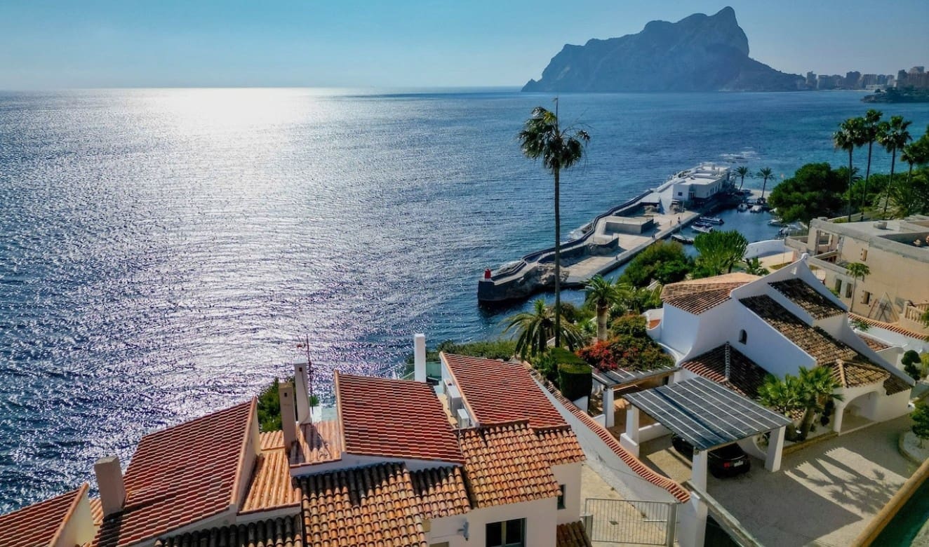 3 bedroom Villa for sale in Benissa with garage - € 1,500,000 (Ref: 8800123)