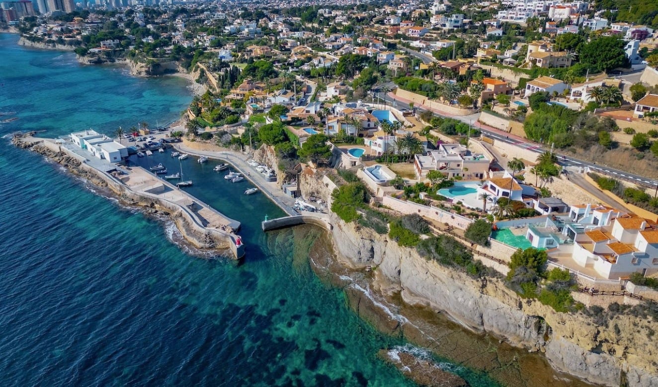 3 bedroom Villa for sale in Benissa with garage - € 1,500,000 (Ref: 8800123)