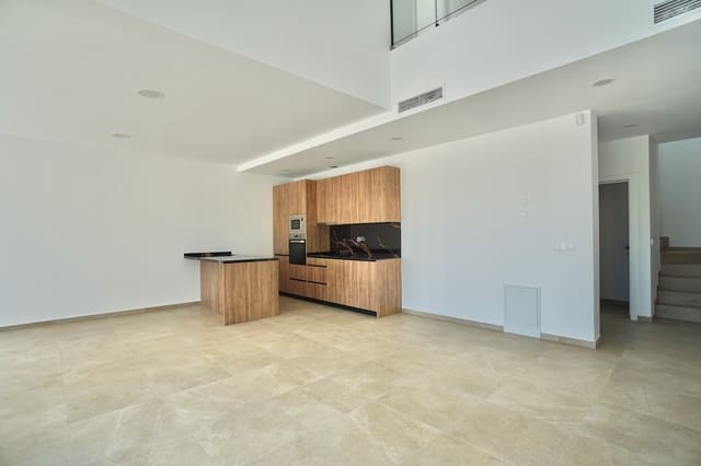 3 soveværelse Villa til salg i Benissa med swimmingpool garage - € 1.175.000 (Ref: 8826056)